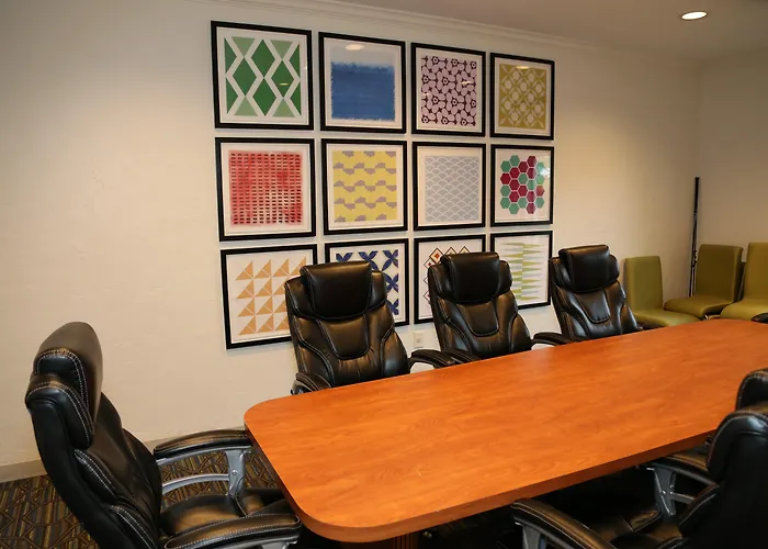 Holiday Inn Express Hotel & Suites Greenville By Ihg