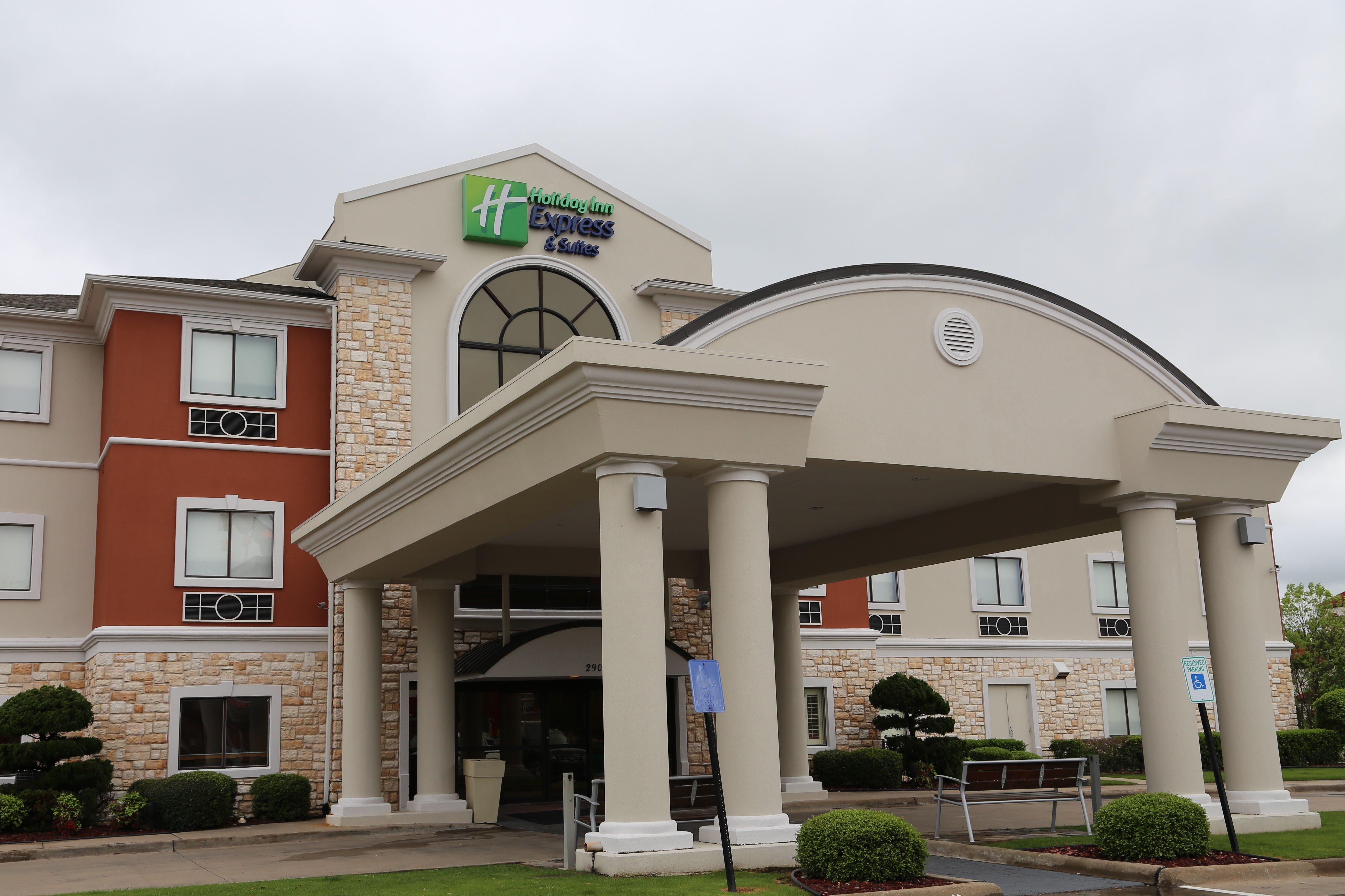 Hotel Express & By Ihg 2*