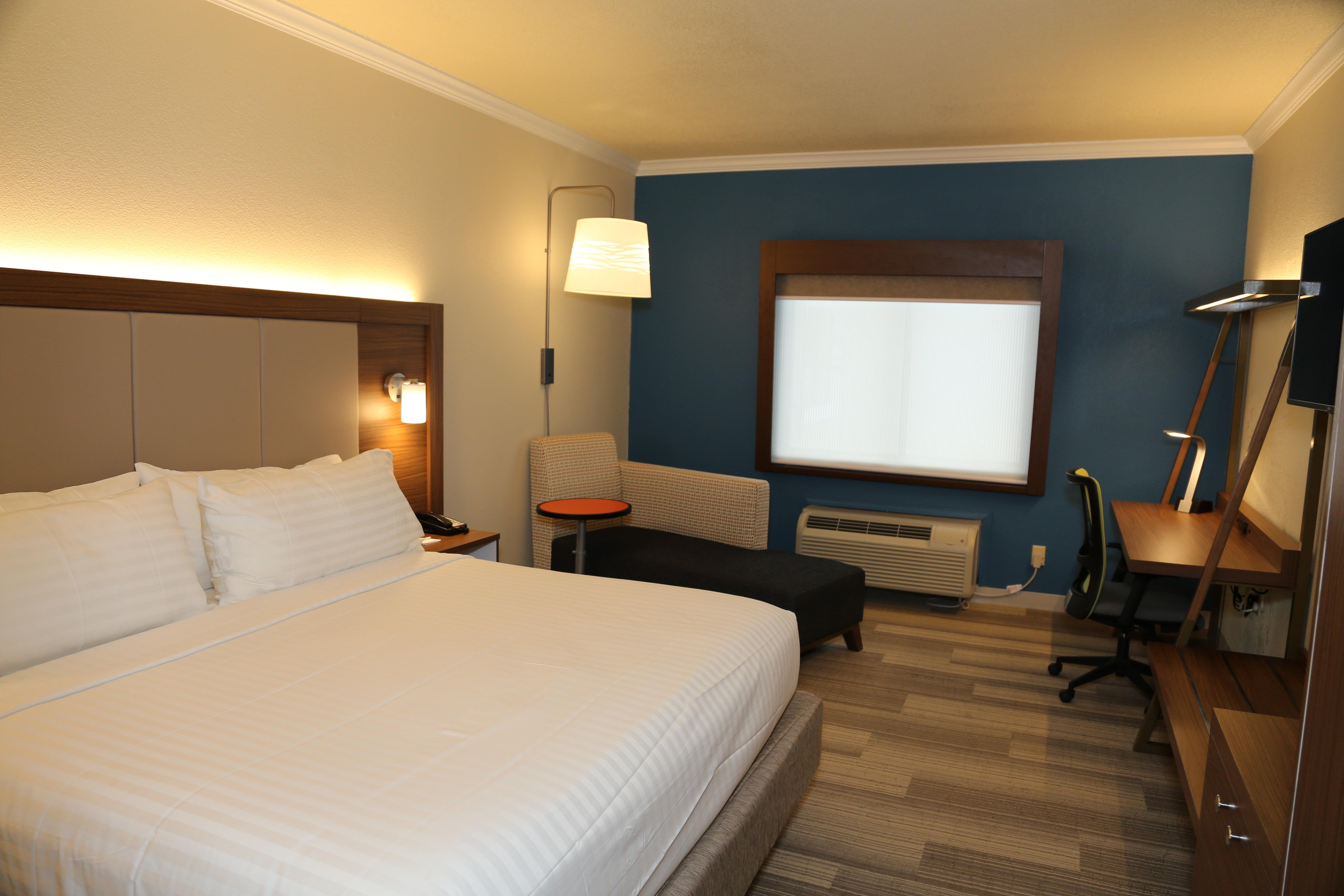 Express & By Ihg