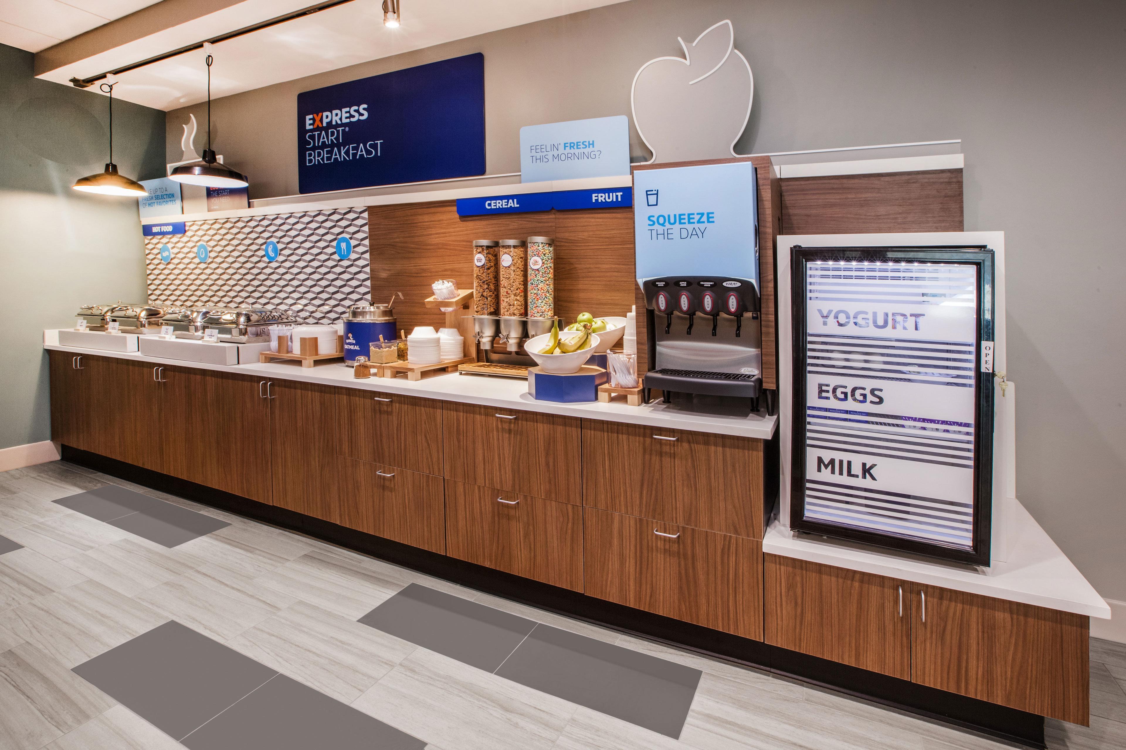 Hotel Express & By Ihg Greenville