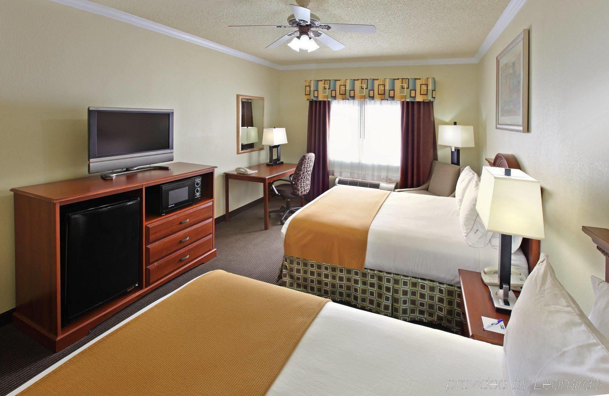 Express & By Ihg Hotel Greenville