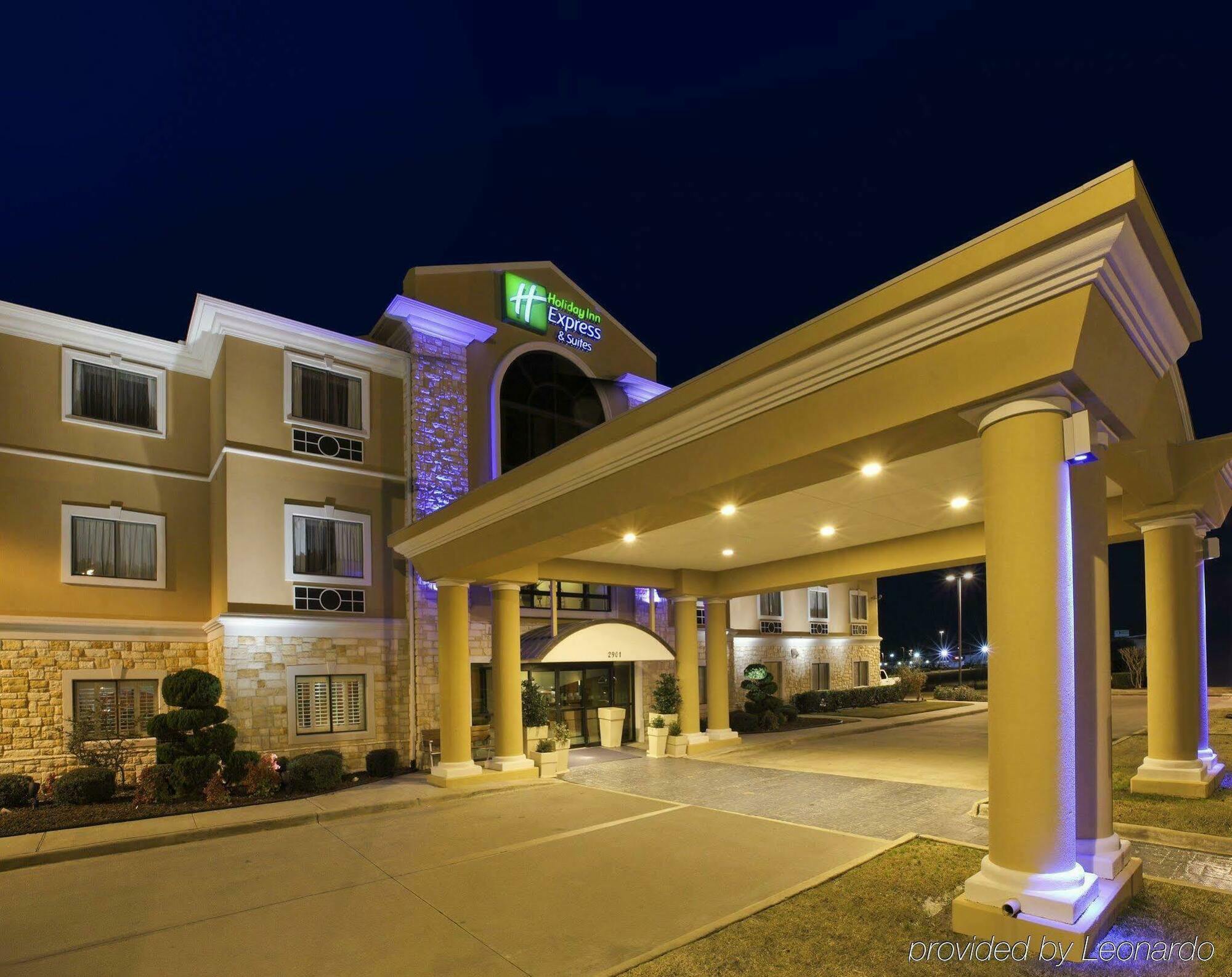 Hotel Express & By Ihg 2*