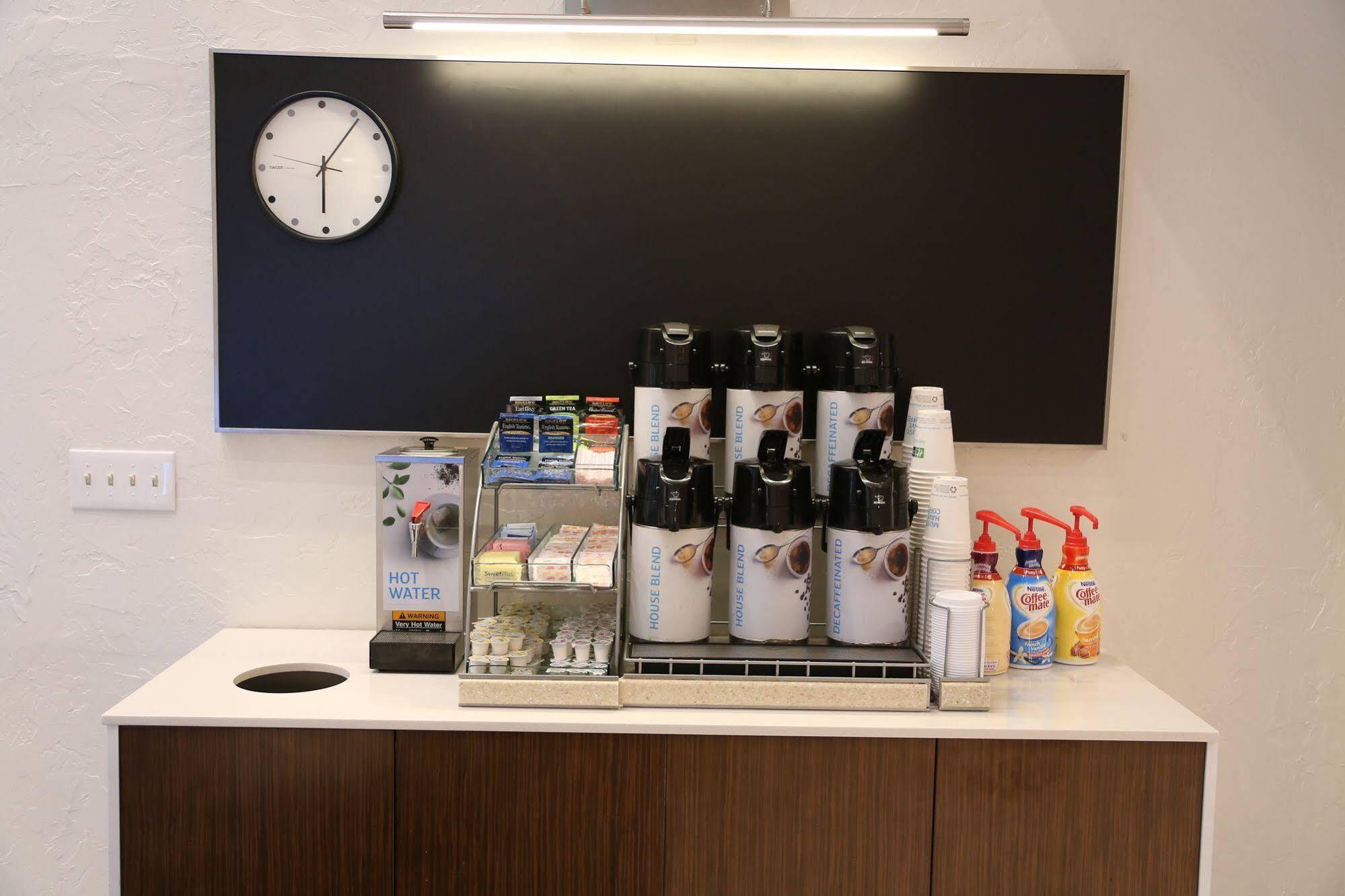 Hotel Express & By Ihg Greenville